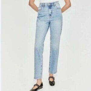 H&M &Denim Light Wash Ultra High Waist Mom Jeans Size 6 EUC